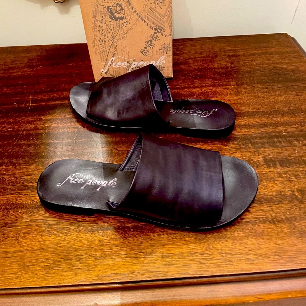 Brand New shoes bought wrong size can’t return.
